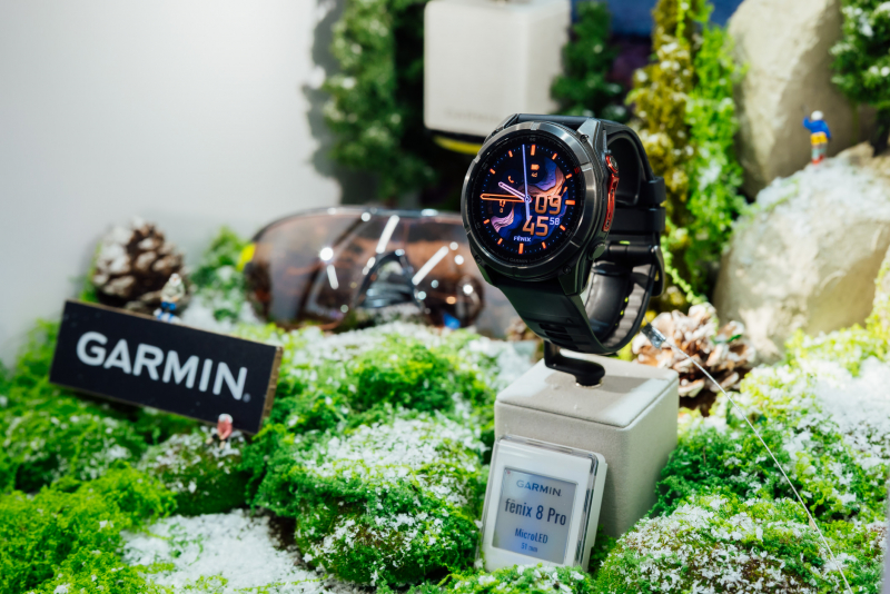 FUN88乐天携手Garmin 推出首款Micro LED智慧手表