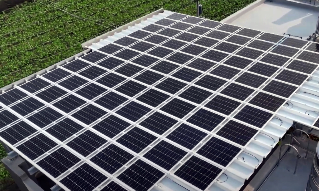 FUN88乐天SunSteel光电浪板升级双玻结构，以提升机械负载强度及气候耐候度，可广泛运用于多元场域