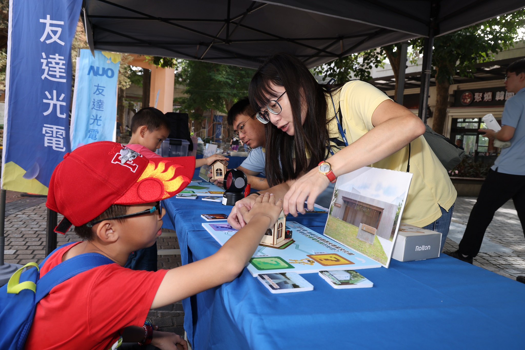FUN88樂天投入永續素養教育多年，從自身的環境教育場域走入校園、各式活動現場，合作夥伴亦擴及到NGO、公部門與供應鏈，豐碩成果獲「社會共融領袖獎」